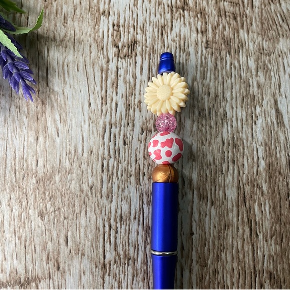 Writing Flower Cow Pen Beaded Silicone Gift Custom Handmade Office Supplies - Picture 2 of 5